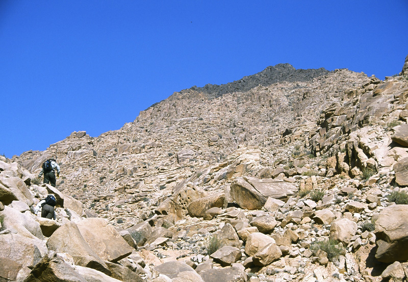 Climbing Jebel Maqla – 2003. Copyright 2003 Patterns of Evidence LLC.