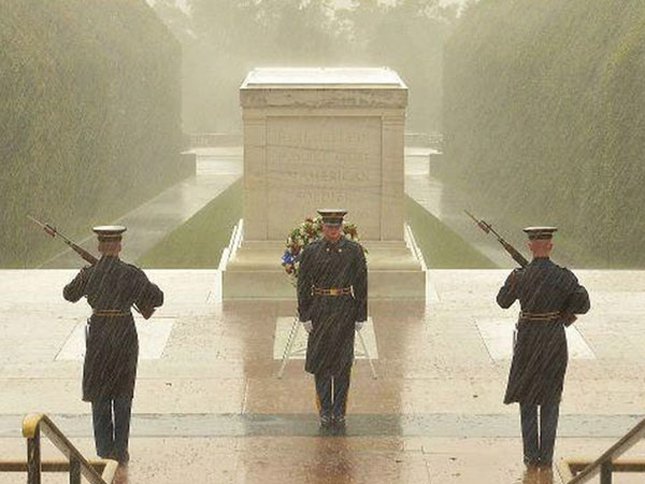 Tomb-of-the-unknown-soldier
